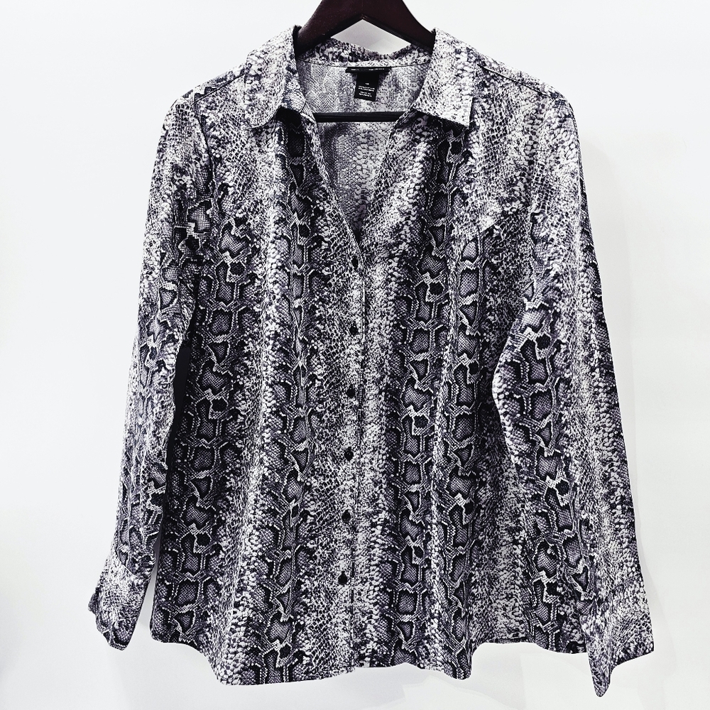 Lane Bryant 18W Black and White Snake/Animal Print Blouse